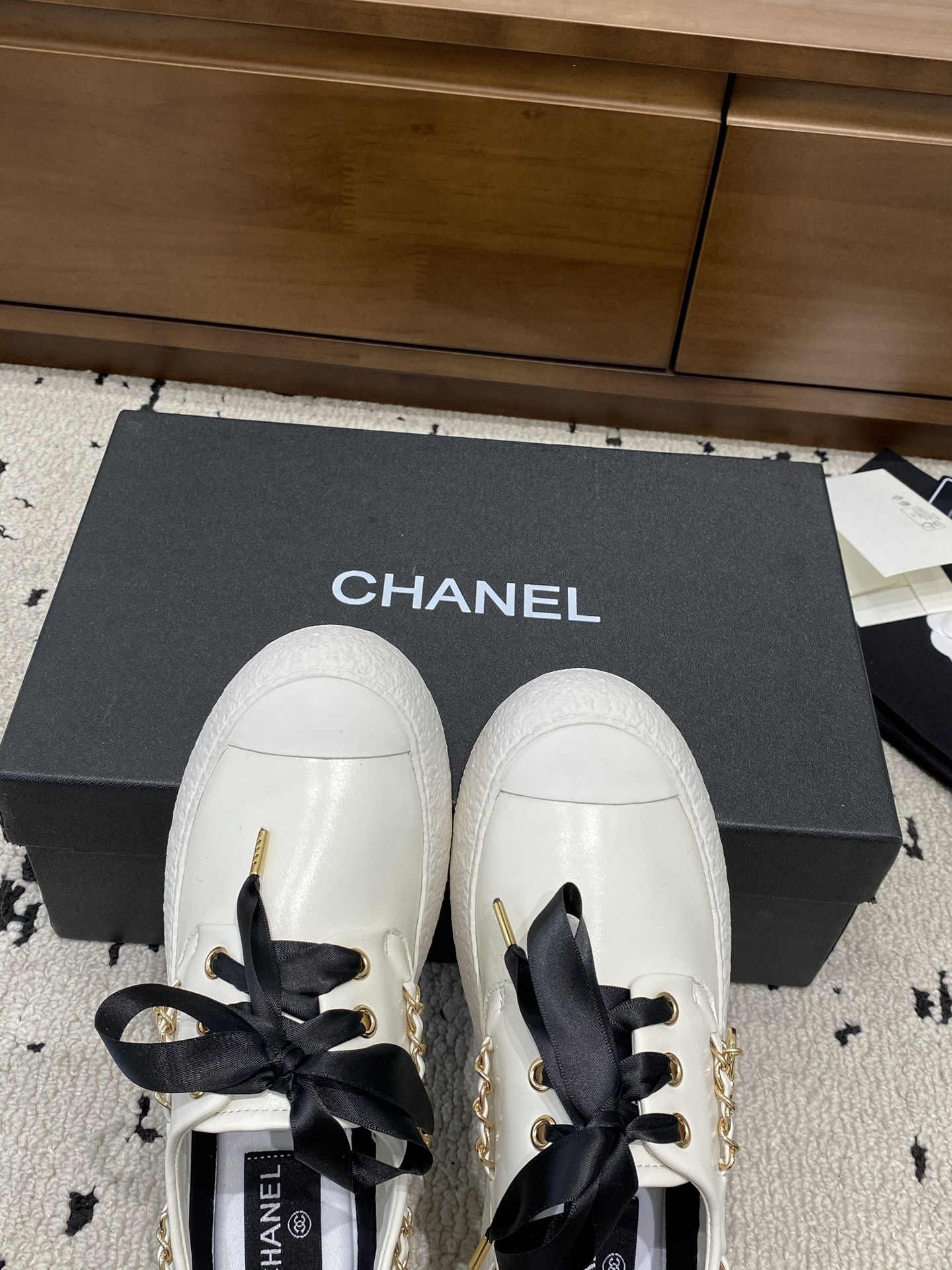 Women's high heels